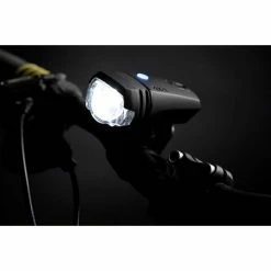 Axa Greenline Koplamp LED 40 Lux USB - Zwart -Pas Cher Fietsbellen Magasin axa greenline koplamp led 40 lux usb zwart 8713249283708 2 l