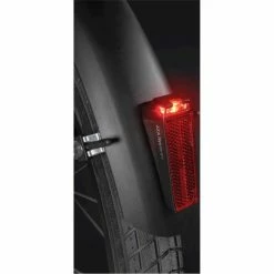 Axa Nyx Achterlicht LED E-Bike 6-12V Remlicht - Rood -Pas Cher Fietsbellen Magasin axa nyx achterlicht led e bike 6 12v remlicht rood 8713249303864 4 l