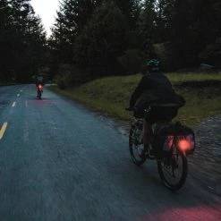 Blackburn Click Achterlicht LED Accu USB - Geel -Pas Cher Fietsbellen Magasin blackburn click achterlicht led accu usb geel 514193 3 l