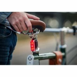 Blackburn Dayblazer 65 Achterlicht LED Accu - Zwart -Pas Cher Fietsbellen Magasin blackburn dayblazer 65 achterlicht led accu zwart 616895 3 l