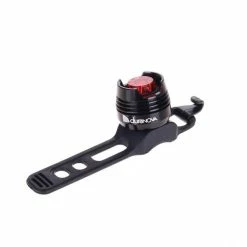 Hollandbikeshop DuraNova Carat R20 Achterlicht LED Batterijen - Rood -Pas Cher Fietsbellen Magasin duranova carat r20 achterlicht led batterijen rood 4260389550305 3 l