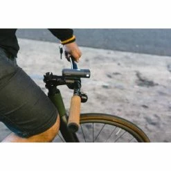 Kryptonite Alley F-650 Koplamp USB Oplaadbaar - Zwart -Pas Cher Fietsbellen Magasin kryptonite alley f 650 koplamp usb oplaadbaar zwart 0720018003816 5 l