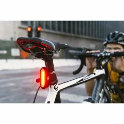 Kryptonite Avenue R-50 Achterlicht USB Oplaadbaar - Zwart 13 Kryptonite Avenue R-50 Achterlicht USB Oplaadbaar - Zwart -Pas Cher Fietsbellen Magasin kryptonite avenue r 50 achterlicht usb oplaadbaar zwart 0720018003717 5 l