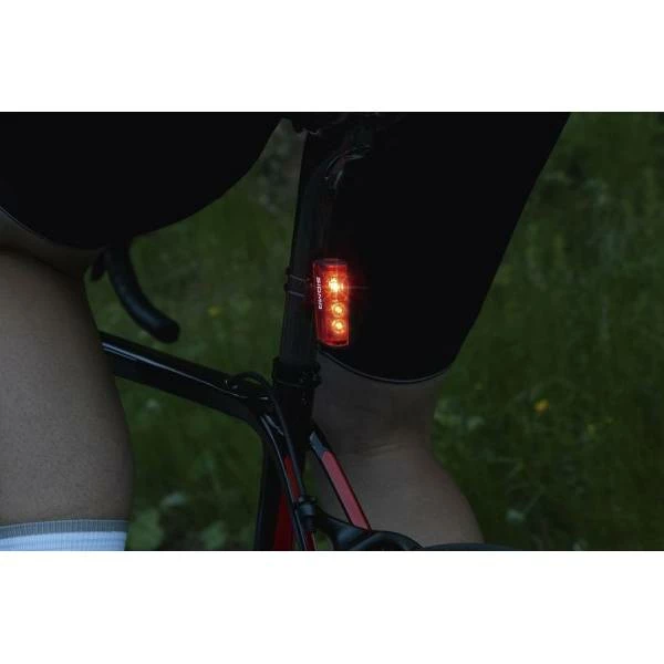 Sigma Blaze Achterlicht LED USB Remlicht - Zwart 4 Sigma Blaze Achterlicht LED USB Remlicht - Zwart – Image 2