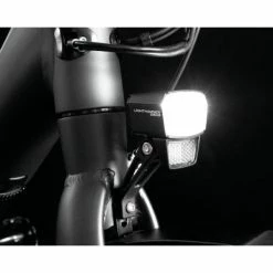 Trelock Lighthammer LS 800 Koplamp LED E-Bike 6-12V - Zwart -Pas Cher Fietsbellen Magasin trelock lighthammer ls 800 koplamp led e bike 6 12v zwart 824467 2 l