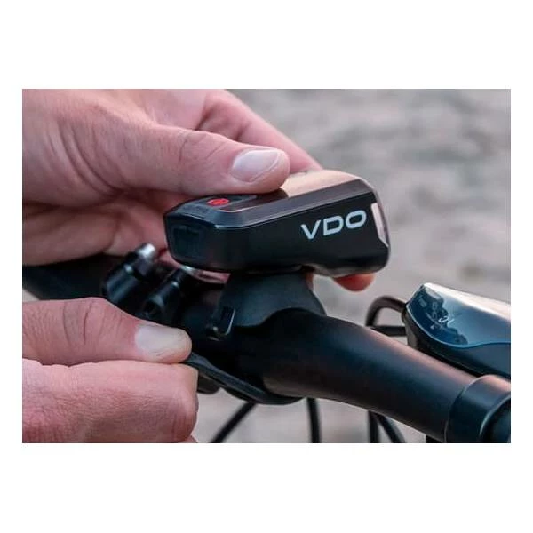 VDO M60 FL Koplamp LED USB - Zwart 5 VDO M60 FL Koplamp LED USB - Zwart – Image 3